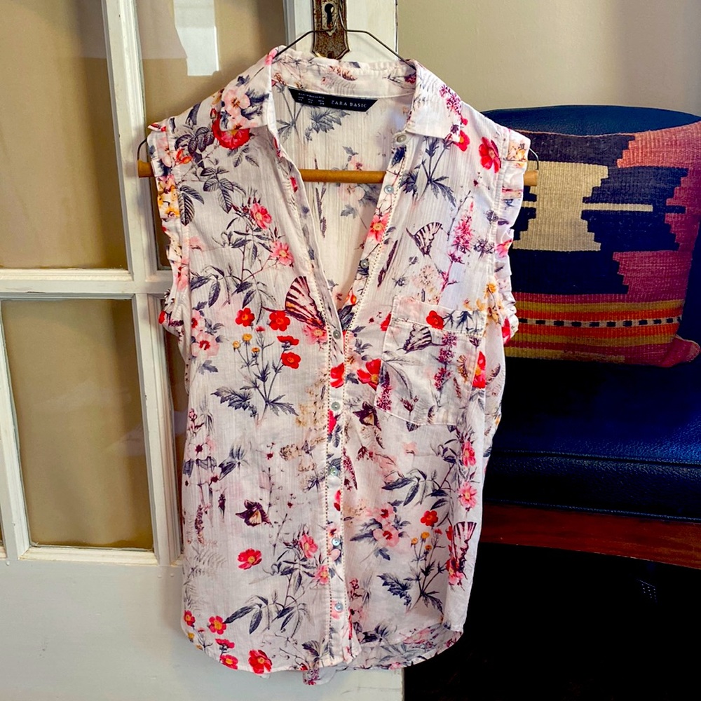 Zara sleeveless button up